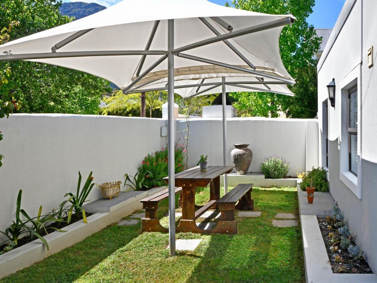 La Rochelle Cottage Franschhoek Bagian luar foto